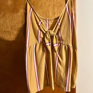 American Eagle front tie tank